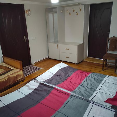 Hotel Ni- Ke à Tskhaltubo Chambre photo